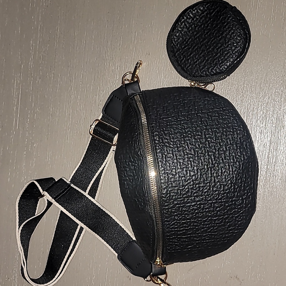 Fanny Pack Crossbody Bag for Women Fashion Waist Packs Leather Crossbody